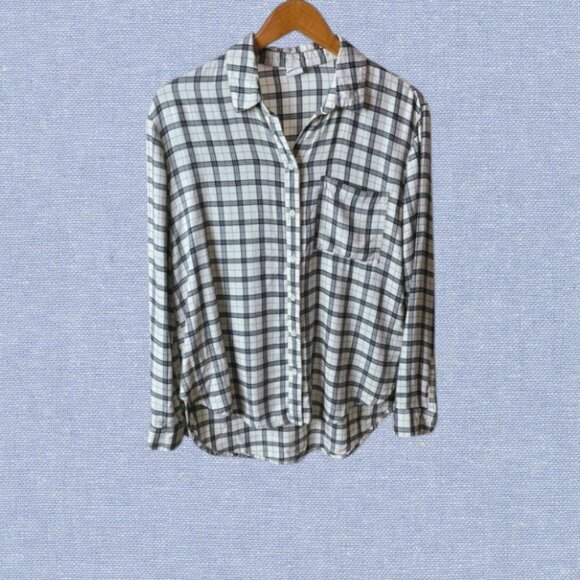 -`♡´- Free!  Melrose and Market Plaid Flannel Button Up Long Sleeve Size S - Picture 1 of 11